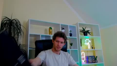 eddie_baker online show from May 12, 12:35 pm