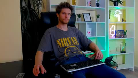 eddie_baker online show from May 21, 10:28 pm