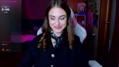 Snapshot of edelinemaher chatting on February 15, 2:36 pm Edeline online show from February 15, 2:36 pm