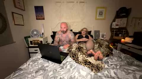 Snapshot of edennyxxx chatting on May 27, 4:09 am Eden nyxxx and Edens adam online show from May 27, 4:09 am
