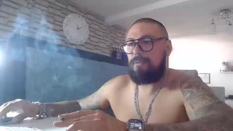 Snapshot of edgarram83 chatting on October 13, 6:08 pm edgarram83 online show from October 13, 6:08 pm