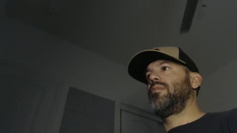 Snapshot of edge_masters chatting on December 21, 2:58 pm EdgeM online show from December 21, 2:58 pm