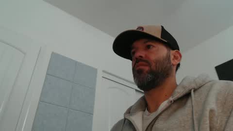 Snapshot of edge_masters chatting on February 2, 4:32 pm EdgeM online show from February 2, 4:32 pm