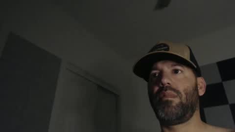 Snapshot of edge_masters chatting on February 25, 10:37 am EdgeM online show from February 25, 10:37 am