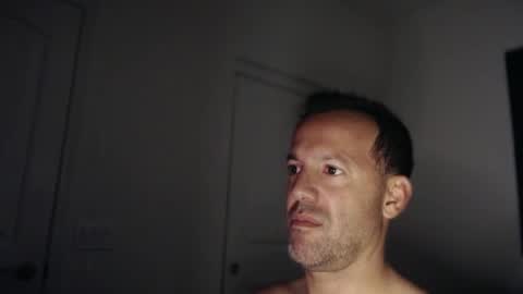 Snapshot of edge_masters chatting on September 14, 5:28 am EdgeM online show from September 14, 5:28 am