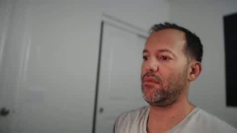 Snapshot of edge_masters chatting on October 2, 2:35 pm EdgeM online show from October 2, 2:35 pm