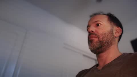 Snapshot of edge_masters chatting on December 14, 10:36 pm EdgeM online show from December 14, 10:36 pm