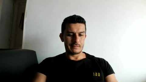 Snapshot of edisson0122256274 chatting on August 5, 3:59 pm edisson0122256274 online show from August 5, 3:59 pm