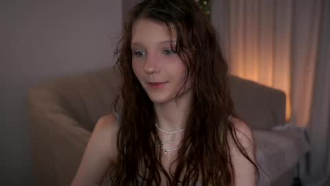 Snapshot of edithgalpin chatting on May 24, 11:54 pm Lisa online show from May 24, 11:54 pm
