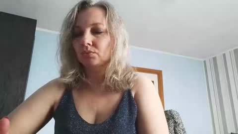 edithmanning online show from February 13, 8:10 am