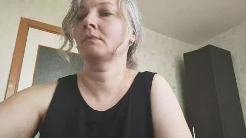 Snapshot of edithmanning chatting on May 23, 6:18 am edithmanning online show from May 23, 6:18 am