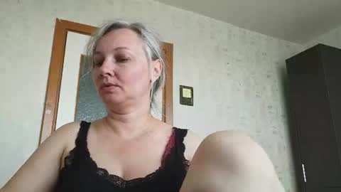 Snapshot of edithmanning chatting on July 10, 7:01 am edithmanning online show from July 10, 7:01 am