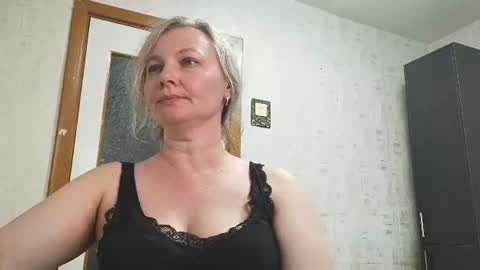 Snapshot of edithmanning chatting on July 15, 5:40 pm edithmanning online show from July 15, 5:40 pm