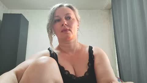 Snapshot of edithmanning chatting on July 16, 5:52 pm edithmanning online show from July 16, 5:52 pm