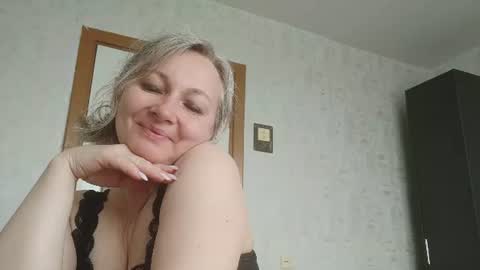 Snapshot of edithmanning chatting on July 28, 6:53 am edithmanning online show from July 28, 6:53 am