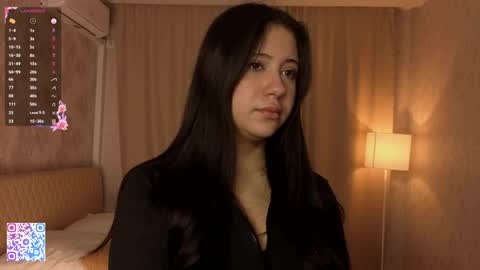 Snapshot of edlinblink chatting on April 21, 4:19 am Reina online show from April 21, 4:19 am