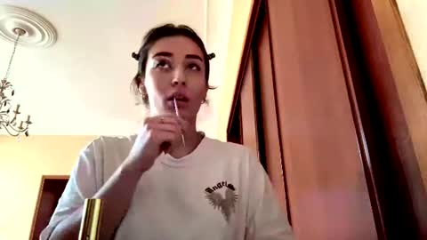 Snapshot of edrawashko chatting on July 22, 2:53 pm edrawashko online show from July 22, 2:53 pm