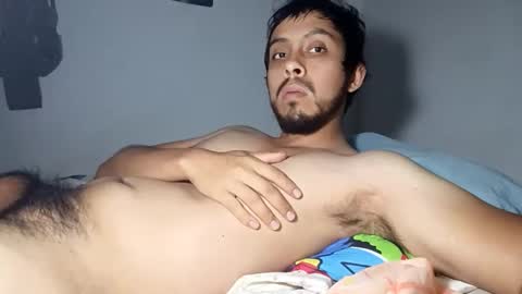 Snapshot of eduar99latino chatting on January 18, 12:53 pm Eduar99 online show from January 18, 12:53 pm