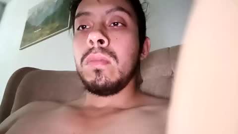 Snapshot of eduar99latino chatting on March 11, 12:22 pm Eduar99 online show from March 11, 12:22 pm