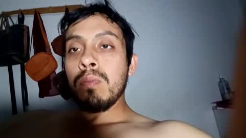 Snapshot of eduar99latino chatting on March 19, 4:38 am Eduar99 online show from March 19, 4:38 am