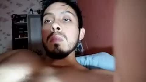 Snapshot of eduar99latino chatting on June 17, 12:46 am Eduar99 online show from June 17, 12:46 am