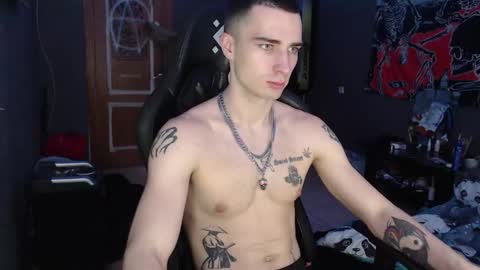 Eduar online show from December 4, 11:08 am