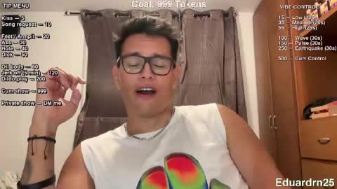 Snapshot of eduardrn25 chatting on June 2, 11:40 pm Eduard online show from June 2, 11:40 pm