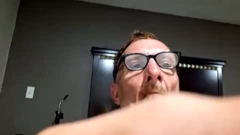 edward44444922454 online show from August 8, 1:24 pm