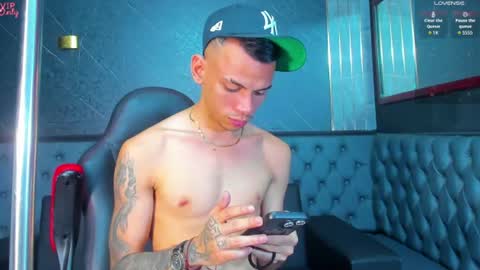 Snapshot of edward_24_ chatting on August 1, 4:12 am Edward Colleman online show from August 1, 4:12 am