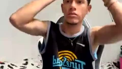 Snapshot of edward_2709 chatting on August 1, 2:38 pm edward_2709 online show from August 1, 2:38 pm
