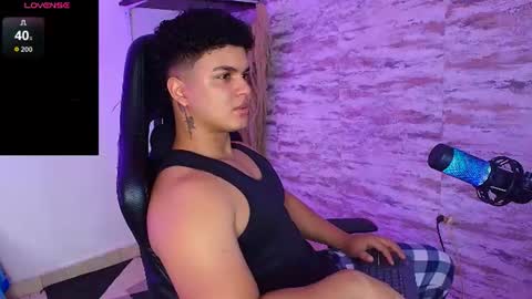 Snapshot of edward__clarck chatting on July 5, 6:31 am EDWARD CLARCK online show from July 5, 6:31 am