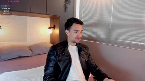 Eduardo online show from January 12, 8:36 pm