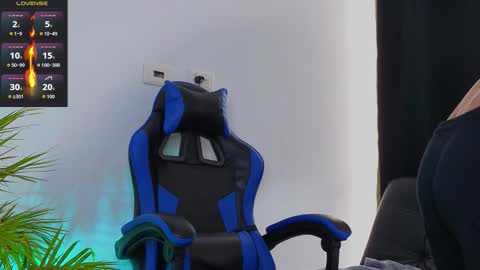 Edward Ross online show from November 9, 6:39 pm