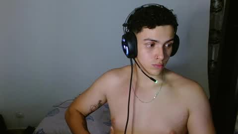 edwisalvatore online show from January 14, 4:57 am