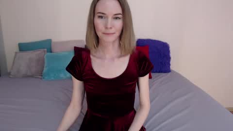 Elena online show from May 17, 2:57 pm
