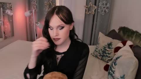 Effie Mur online show from January 8, 10:01 pm