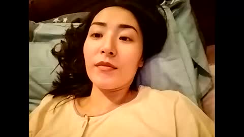 Snapshot of effy007 chatting on December 6, 3:00 pm Effy online show from December 6, 3:00 pm