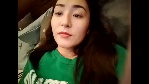 Snapshot of effy007 chatting on December 21, 1:32 pm Effy online show from December 21, 1:32 pm