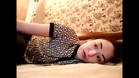 Snapshot of effy007 chatting on November 25, 4:29 pm Effy online show from November 25, 4:29 pm