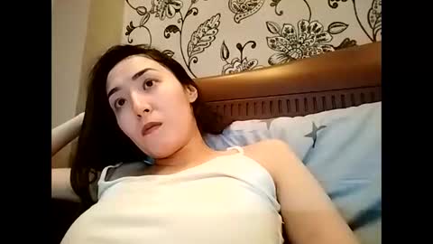 Snapshot of effy007 chatting on December 1, 2:22 pm Effy online show from December 1, 2:22 pm