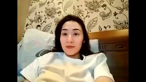 Snapshot of effy007 chatting on December 5, 4:25 pm Effy online show from December 5, 4:25 pm