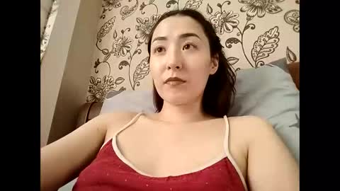Snapshot of effy007 chatting on May 12, 12:13 pm Effy online show from May 12, 12:13 pm