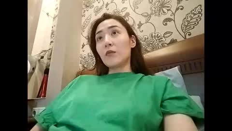 Snapshot of effy007 chatting on June 5, 4:24 pm Effy online show from June 5, 4:24 pm