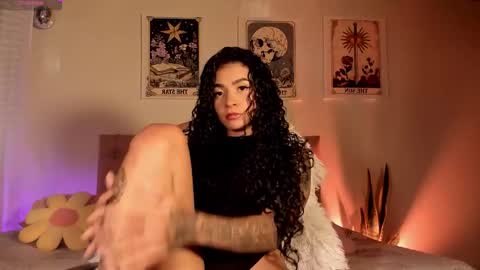 Snapshot of effy_cb chatting on February 8, 2:48 am effy online show from February 8, 2:48 am