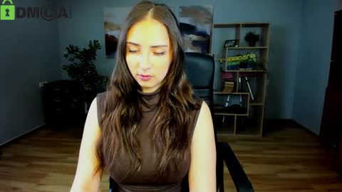 Effy Royse online show from April 18, 5:55 am