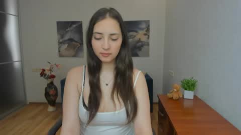 Effy Royse online show from May 3, 5:35 am