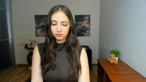 Snapshot of effy_royse chatting on May 8, 5:46 am Effy Royse online show from May 8, 5:46 am