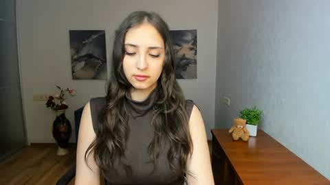Snapshot of effy_royse chatting on May 8, 5:51 pm Effy Royse online show from May 8, 5:51 pm