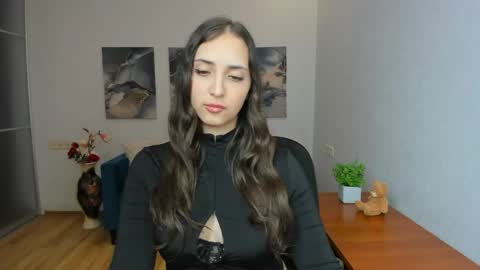 Snapshot of effy_royse chatting on May 13, 5:43 pm Effy Royse online show from May 13, 5:43 pm