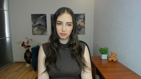 Snapshot of effy_royse chatting on May 15, 5:47 am Effy Royse online show from May 15, 5:47 am